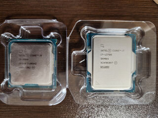 LGA1151と比べて縦に長くなったLGA1700
