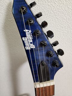最後に飛び出た弦を切っておく