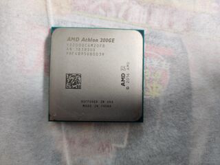 Athlonはロゴ印刷がしょぼめだ