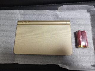 シャンパンゴールドでいい感じの筐体